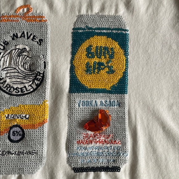 QUEEN OF SPARKLES Tee with Sequin Spritzer Cans - Picture 6 of 14